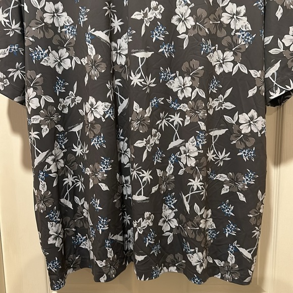 Roundtree and Yorke Performance Polo 3XB - Picture 3 of 6